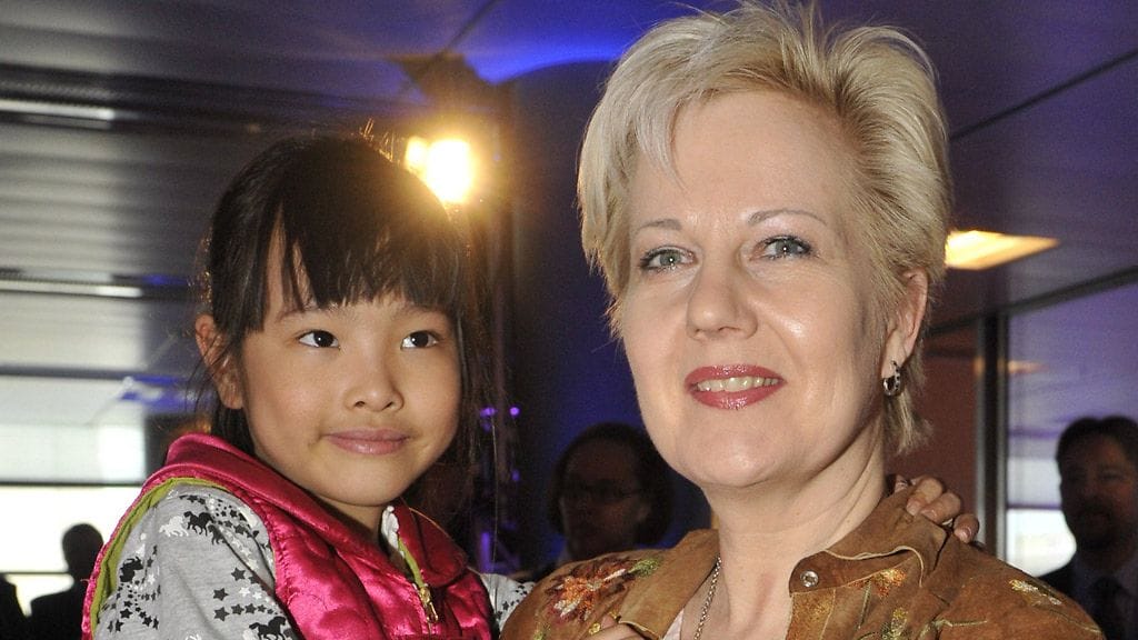 Leonoora ja Suvi Lindén