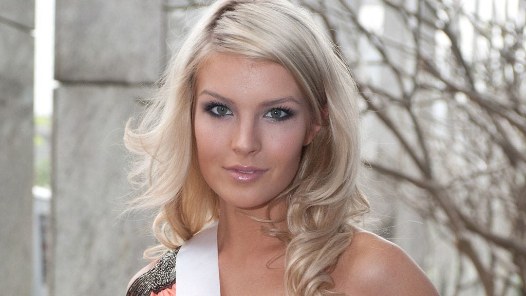 Miss Suomi Pia Pakarinen Miss Universum -kisoissa.