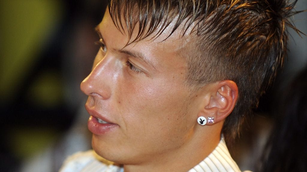 Antti Kurhinen teki kannustusbiisin Venäjän joukkueelle.