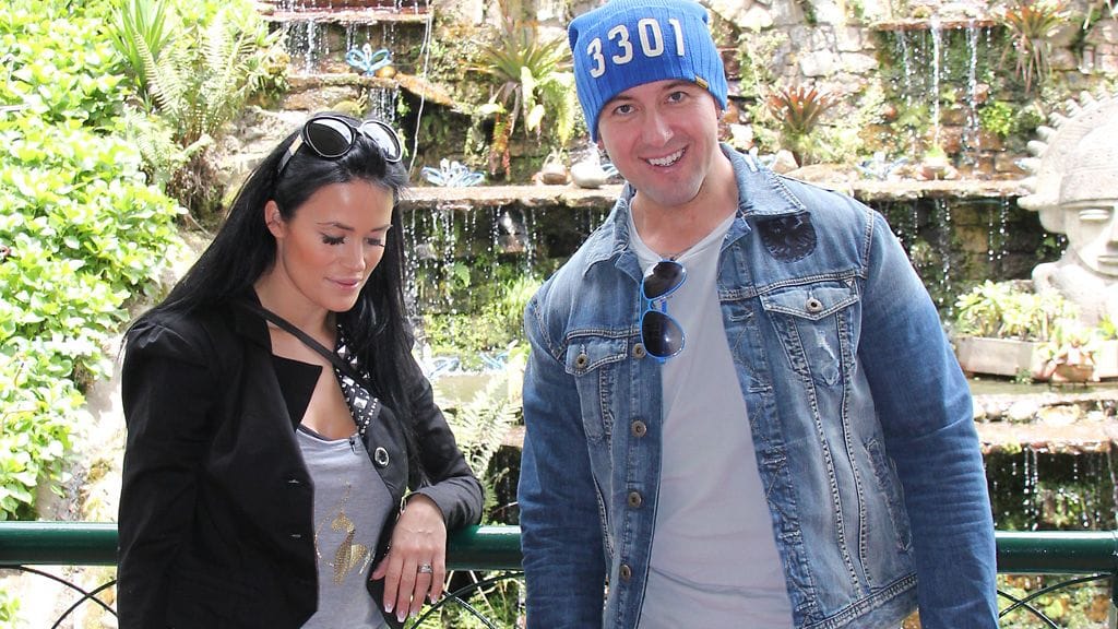 Martina & Esko: Isku Kolumbiaan - Martina Aitolehti ja Esko Eerikäinen.