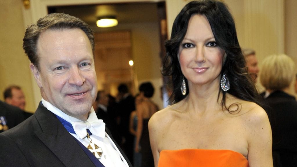 Ilkka Kanerva kihlasi Elina Kiikon.