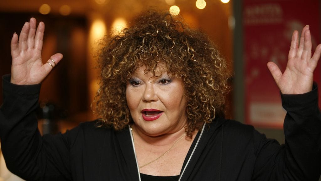 Sinkkuna viihtyvä maitolavan prinsessa.