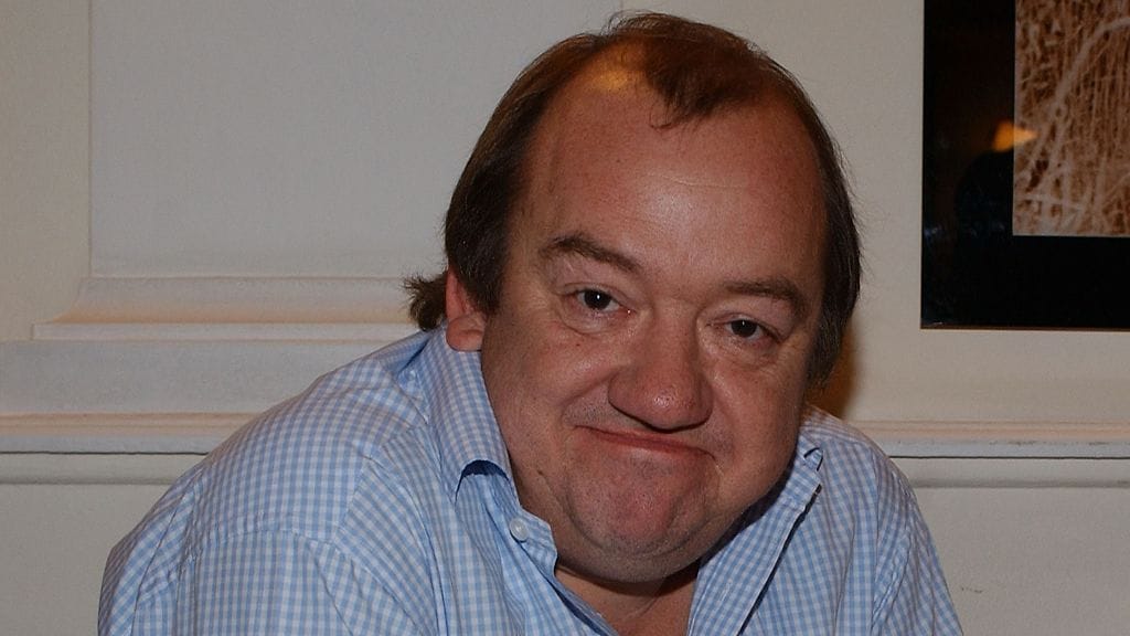 Brittikoomikko Mel Smith menehtyi sydänkohtaukseen 60-vuotiaana.