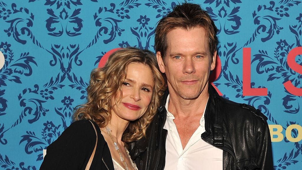 Kevin Bacon nappasi kainaloon vaimonsa Kyra Sedgwickin.