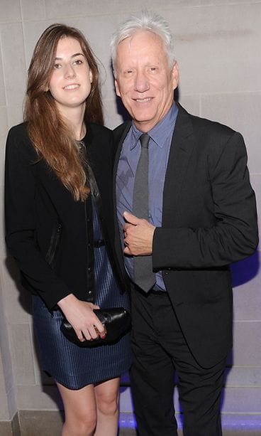 James Woods ja Kristen Bauguess ensi-illassa New Yorkissa.