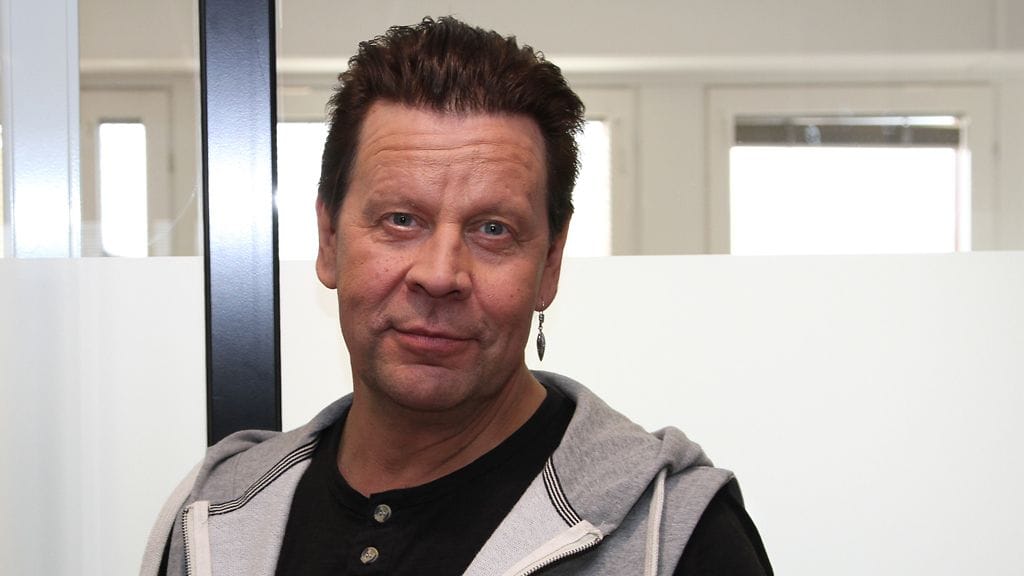 Pate Mustajärvi kannustaa Simo Silmua.