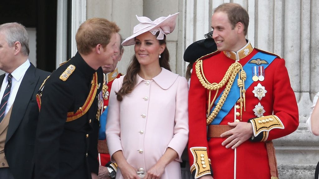 Prinssi Harry saattaa olla pikkuprinssin kummi.