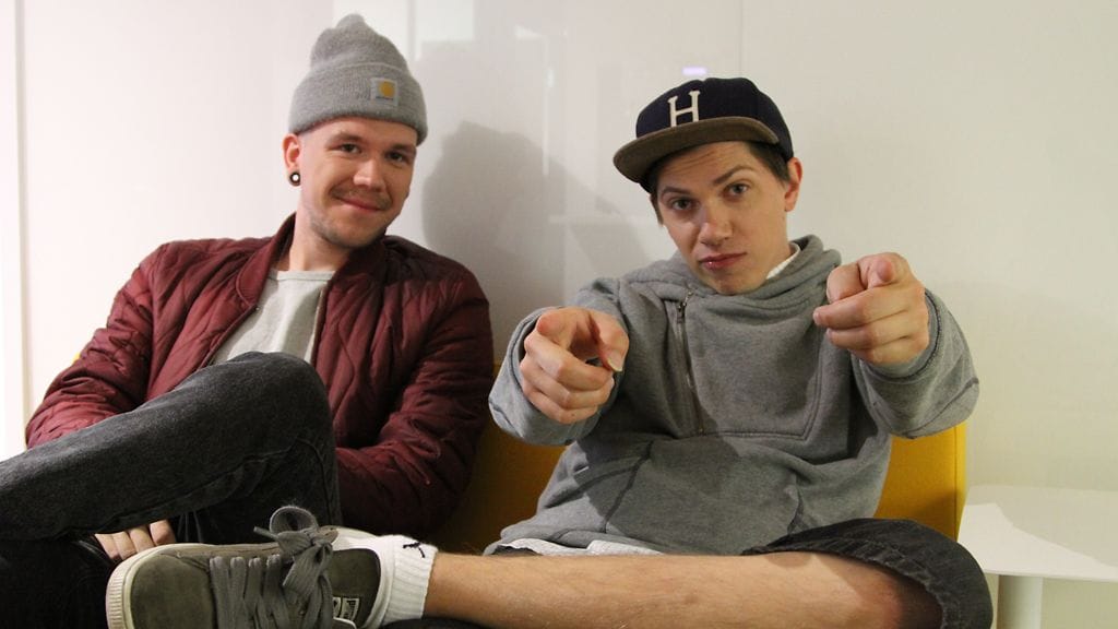 Elokuun Jonas W. Karlsson (vas.) ja Nopsajalka