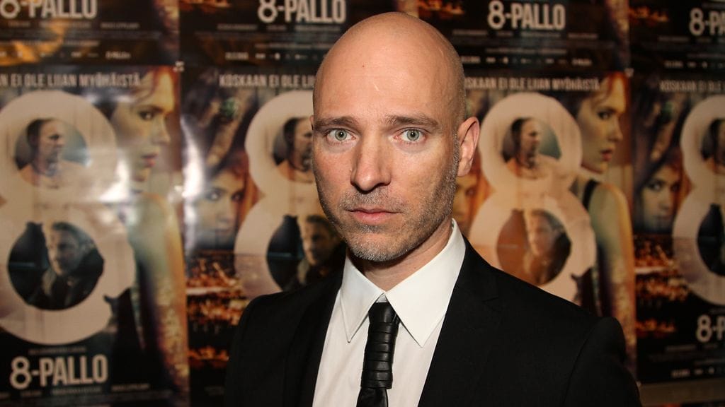 Aku Louhimies 8-pallon kutsuvierasensi-illassa Bio Rexissä.