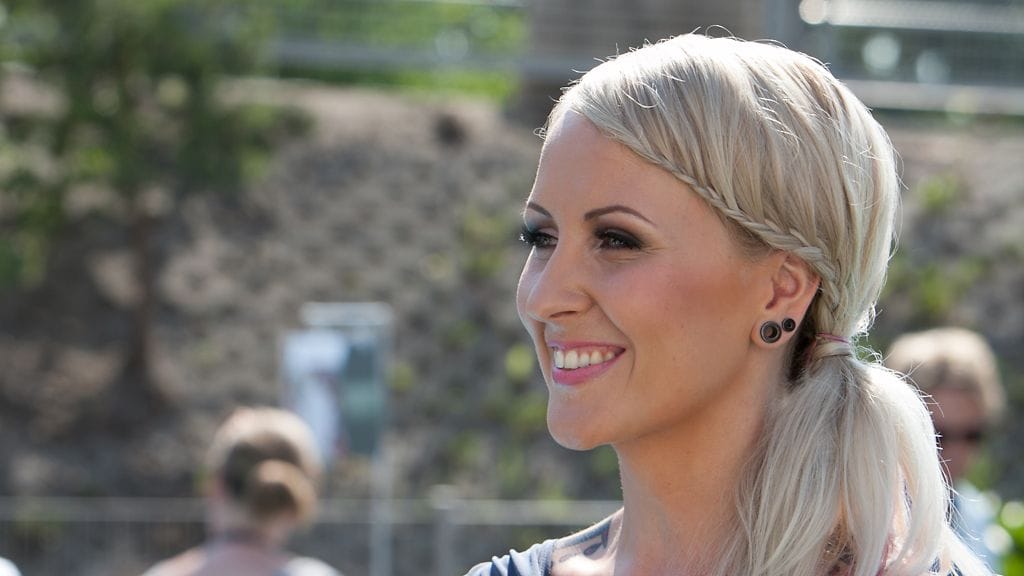 Juontaja Elina Viitanen yllätettiin toisilla polttareilla viikonloppuna.