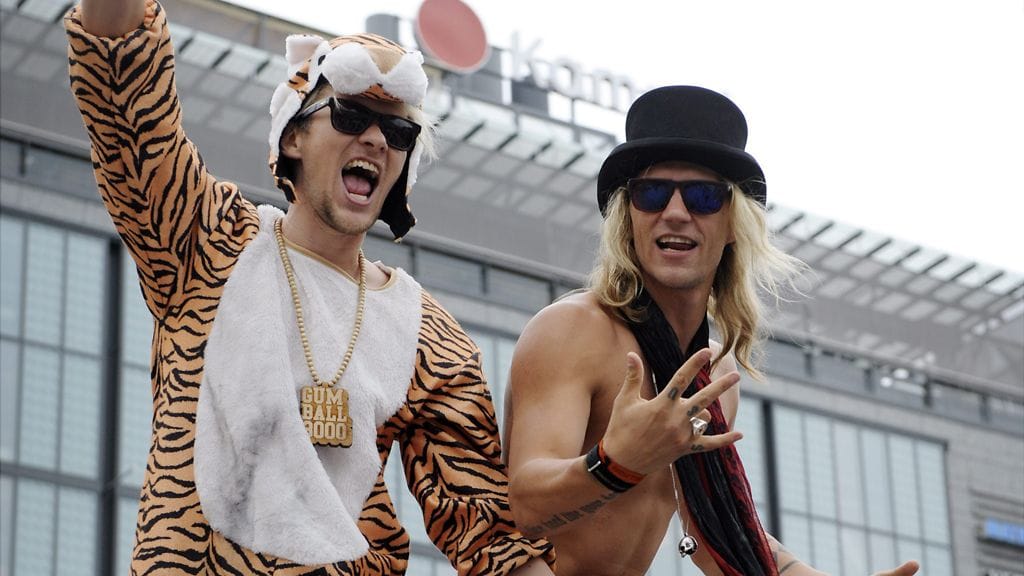 Duudsonien Jarno Laasala ja Jukka Hilden asuvat näyttävässä talossa.