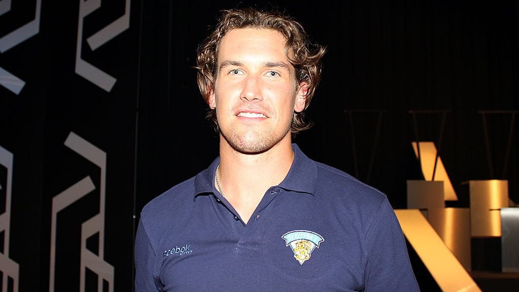 Sami Lepistö asteli alttarille juhannuksena.