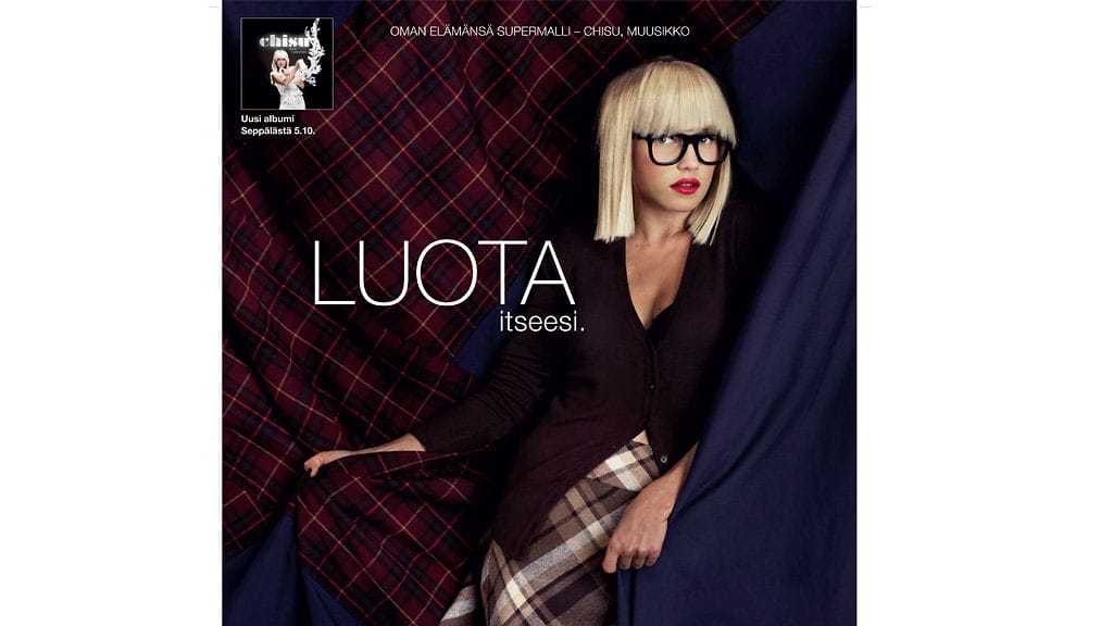 Chisu poseeraa Seppälän mainoskuvissa.