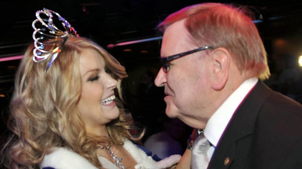 Pia Pakarisen missivuosi päättyi skandaaliin.