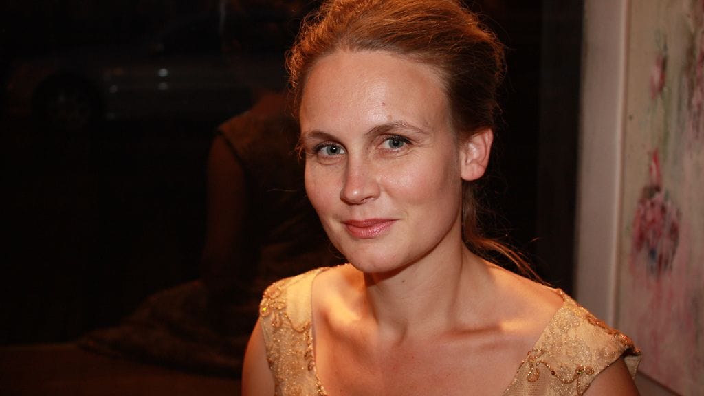 Hilla Halla-ahon juhla-asu on valmis.