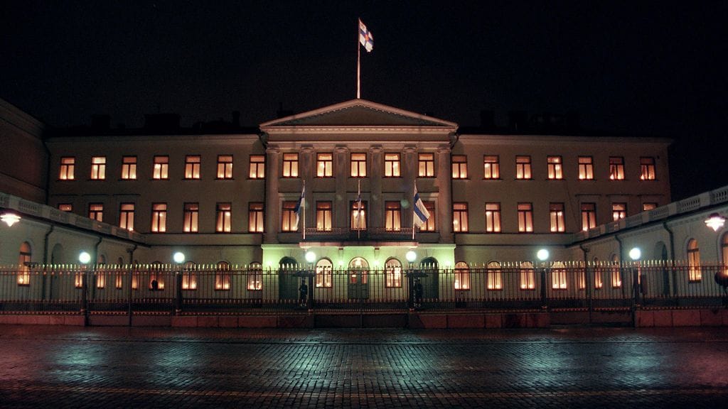 Presidentinlinna juhlavalaistuna itsenäisyyspäivänä.