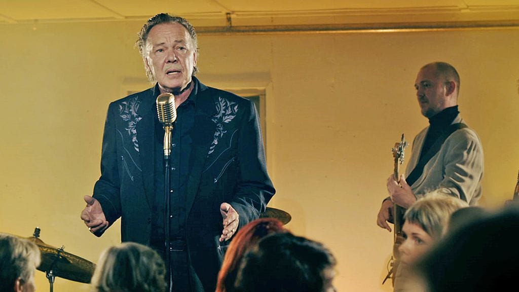 Kari Tapio nähdään tammikuussa ensi-iltansa saavassa Vares-elokuvassa