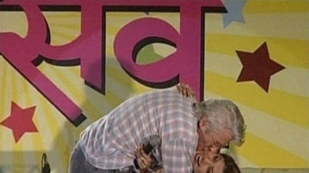 Richard Gere pussaa Shilpa Shettyä