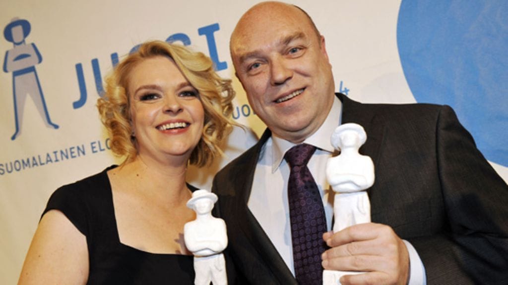 Elina Knihtilä ja Pertti Sveholm (kuva: Lehtikuva)