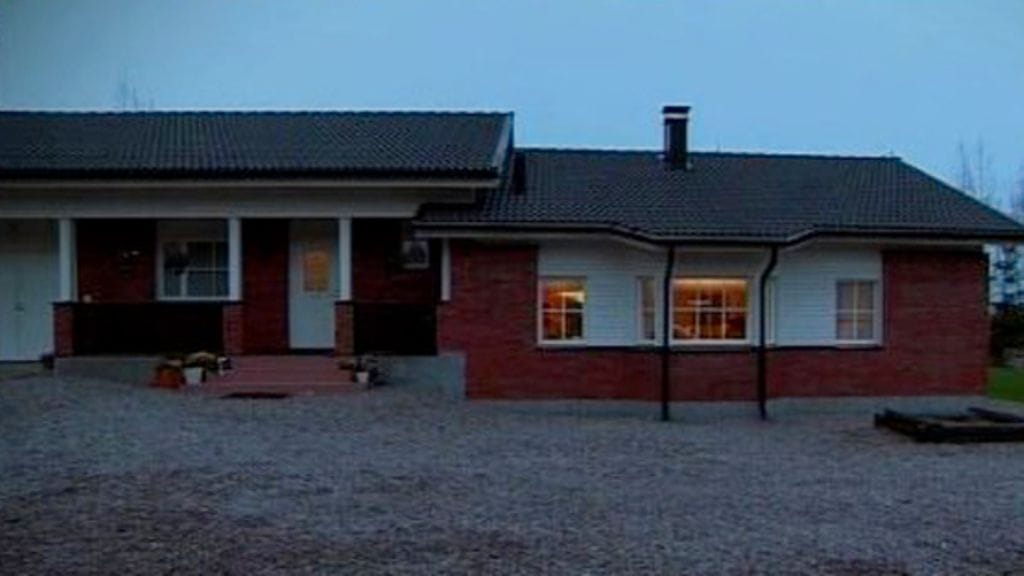 Anna Perho vieraili Satu Mäkelä-Nummelan perheen kodissa (kuva: MTV3)