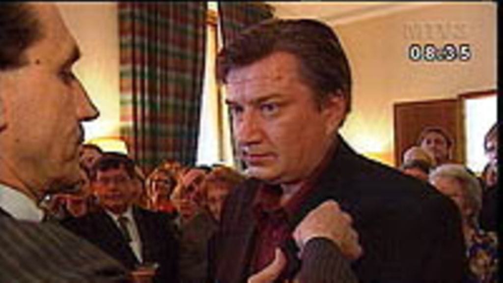 Kaurismäki vastaanottamassa palkintoa