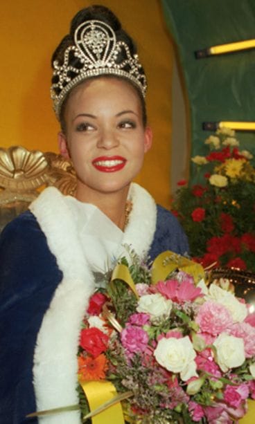 Vuoden 1996 Miss Suomi Lola Wallinkoski os. Odusoga (kuva: Lehtikuva)
