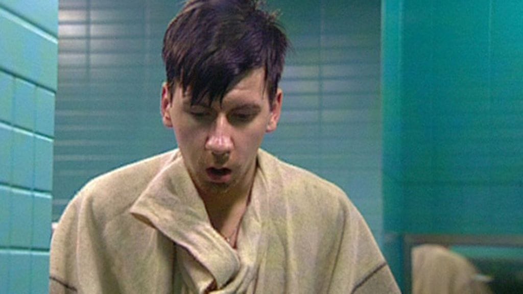 BB-Sebastian suu loksahti auki, kun pönttö alkoi puhua.