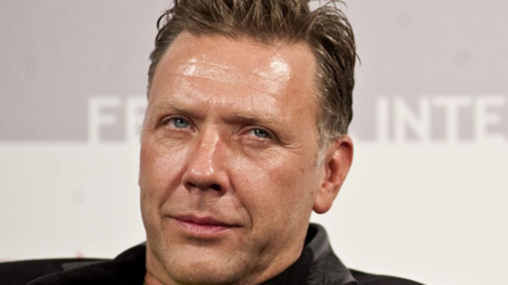 Mikael Persbrandt