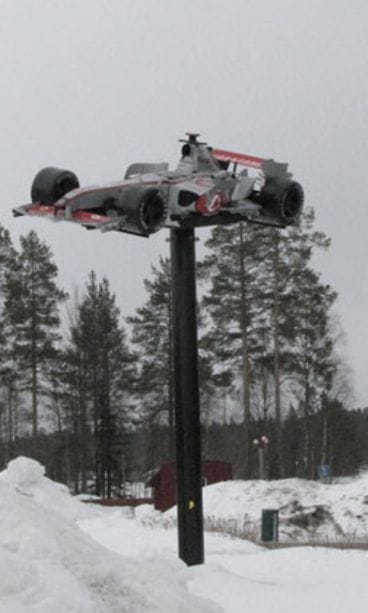 Kopio Heikki Kovalaisen formulasta Suomussalmella (Kuva: MTV Oy)