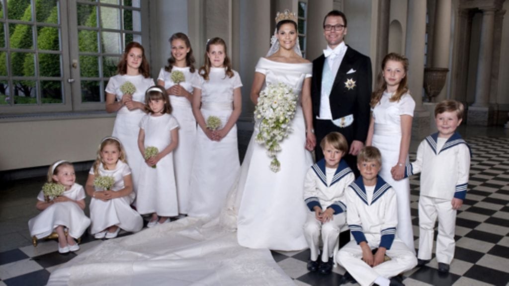 Victorian ja Dabnielin virallinen hääkuva (EPA)