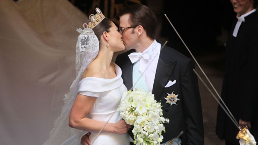 Victoria ja Daniel suutelee 19.6.2010 (Lehtikuva)