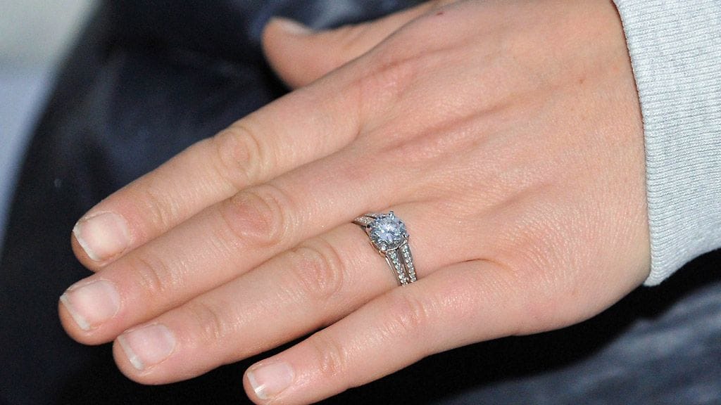 Zara Phillipsin kihlasormus