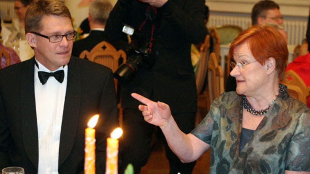 Pääministeri Matti Vanhanen ja presidentti Tarja Halonen (Kuva: Jussi Nukari/Lehtikuva)