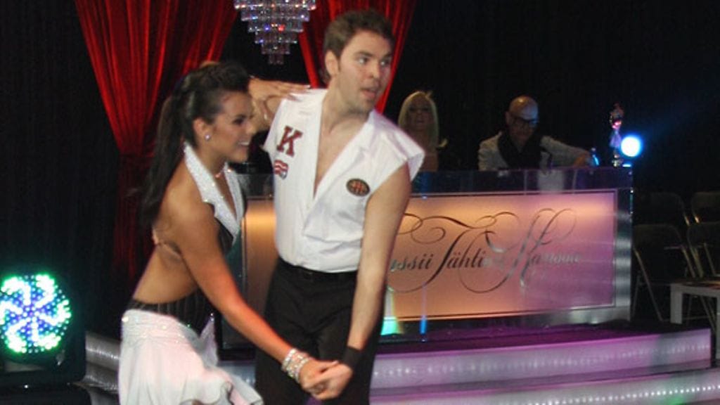 Satu Tuomisto ja Janne Talasma Tanssii Tähtien Kanssa -finaalissa. (Kuva: MTV Oy)