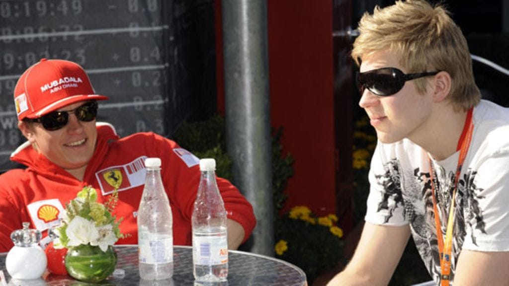 Kimi Räikkönen ja Jesse Niinimäki (Kuva: Heikki Saukkomaa/Lehtikuva)