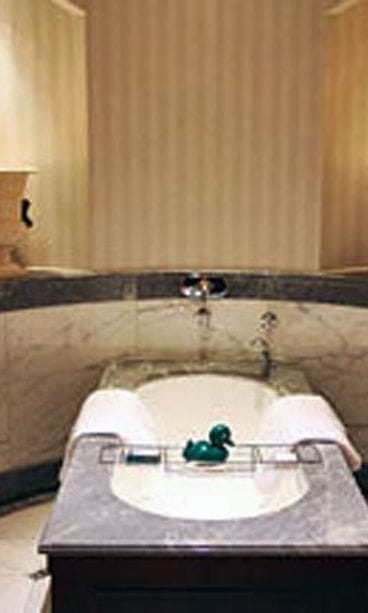 Hotelli Kämpin Mannerheim-sviitti. (Kuva: Hotelli Kämp)