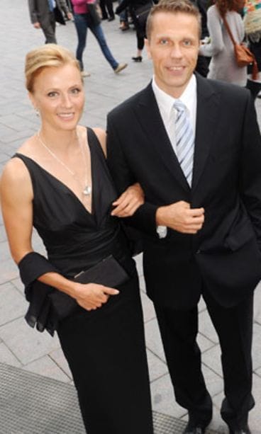 Virpi Kuitunen ja Jari Sarasvuo