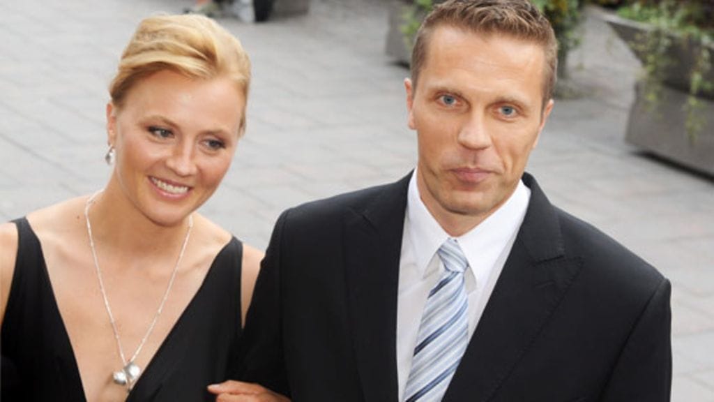 Virpi Kuitunen ja Jari Sarasvuo (Kuva: Lehtikuva)