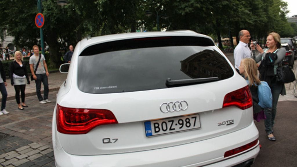 Madonnan lapsia kuljettanut auto (Kuva Lauri Ouvinen)