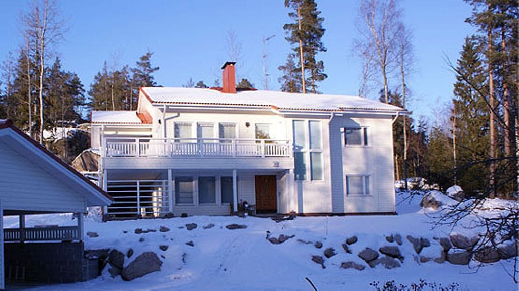Hiihtäjä Virpi Kuitusen talo Espoossa. (Kuva: MTV Oy)