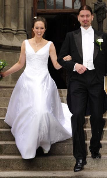 Kristian Meurmanin ja Mikaela Kurki-Suonion häät 9.6.2009. (Kuva: Heikki Saukkomaa/Lehtikuva)