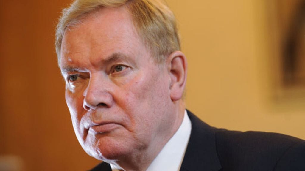 Paavo Lipposen so what -tokaisu muuttui Wikileaksin tietojen kiistämiseksi. (Lehtikuva)