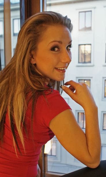 Suomen seksikkäin tavis Nea Varkka