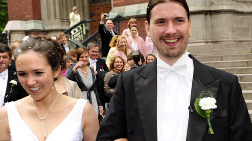 Kristian Meurman ja Mikaela Kurki-Suonio menivät naimisiin viime vuoden kesäkuussa.