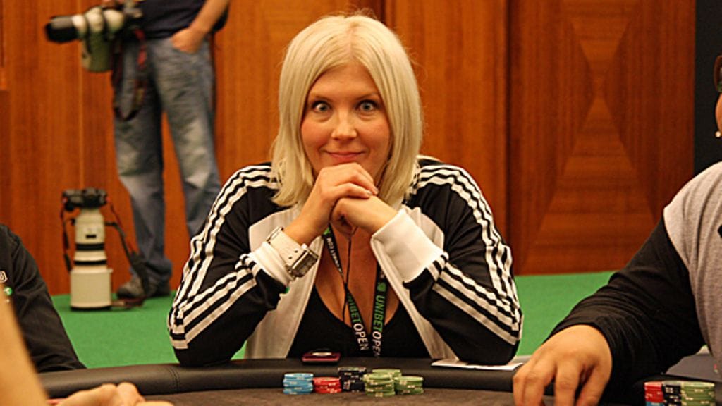 Vappu Pimiä Unibet Open pokeriturnauksessa Prahassa. Kuva: MTV3.
