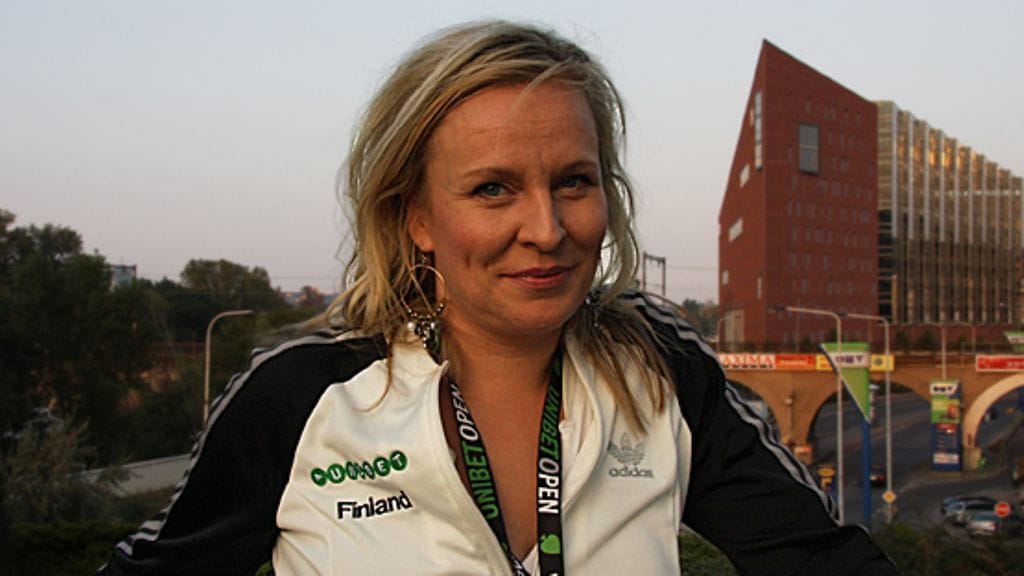 Heli Sutela Unibet Open pokeriturnauksessa Prahassa. Kuva: MTV3.