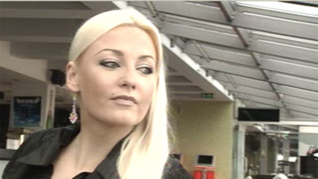 Marika Fingerroos kertoo seksikaupastaan.