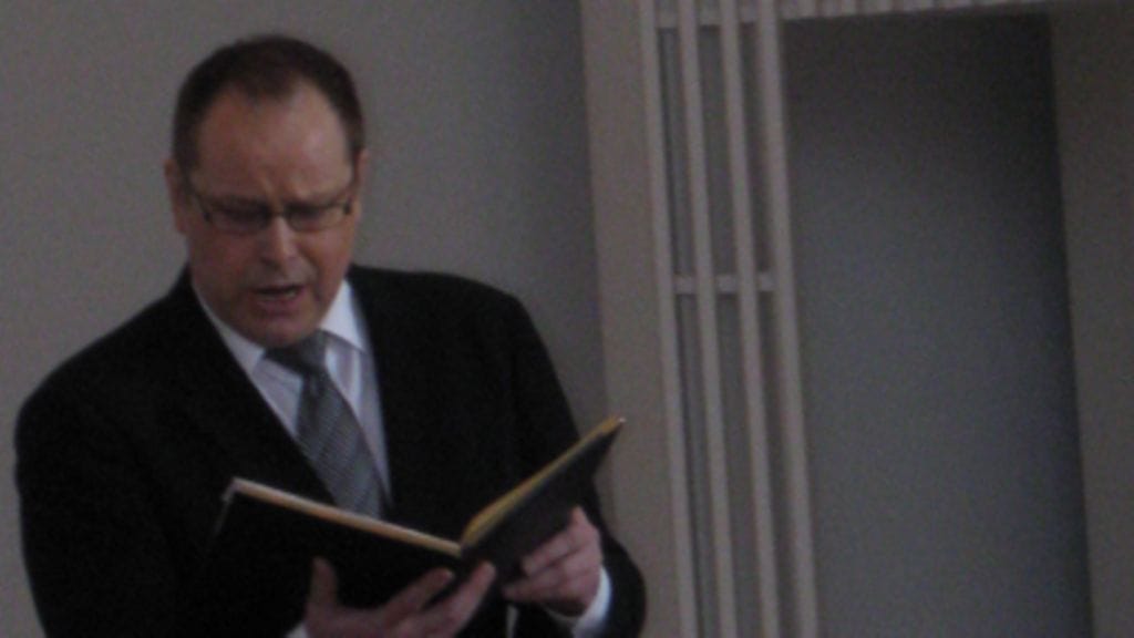 Tapani Kansa Jyrkin hautajaisissa