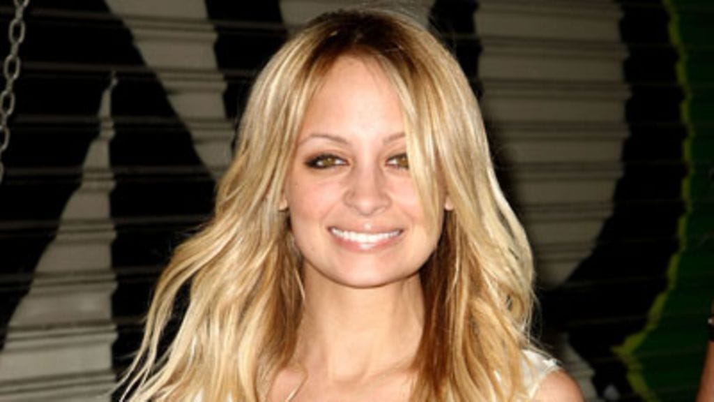 Nicole Richie toi rintansa julkisuuteen perjantaina (Kuva: Alberto E. Rodriguez/Getty Images)