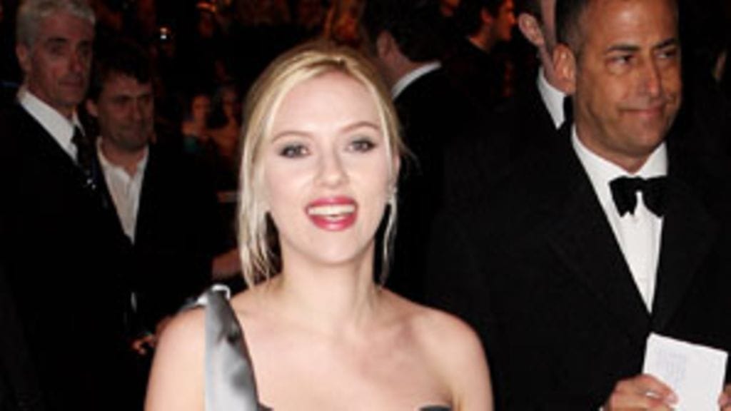 Scarlett Johansson ja tatuointi. (Kuva: Dave Hogan/Getty Images)